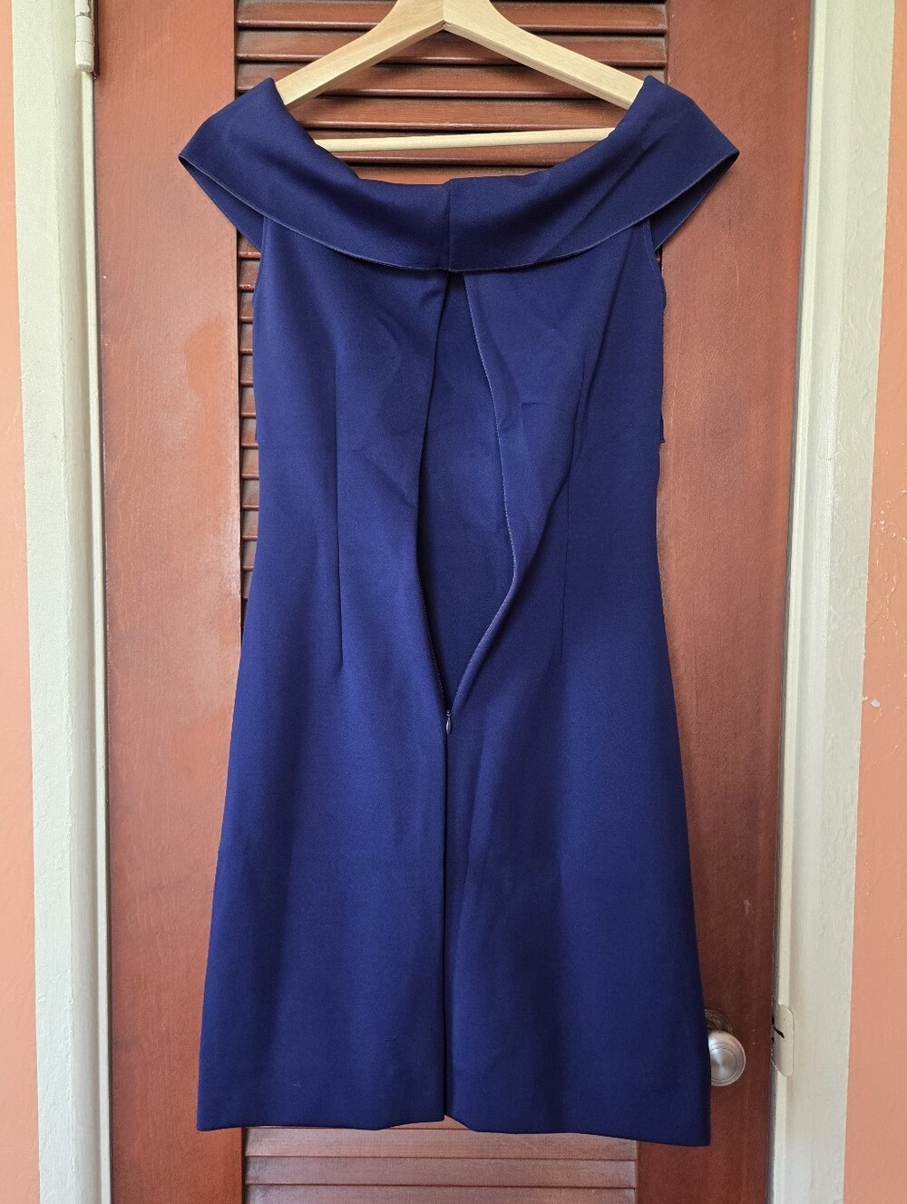 Ralph Lauren Purple Label Dark Blue Off-Shoulder Cross-Front Sheath Dress, US 6 - Picture 4 of 11